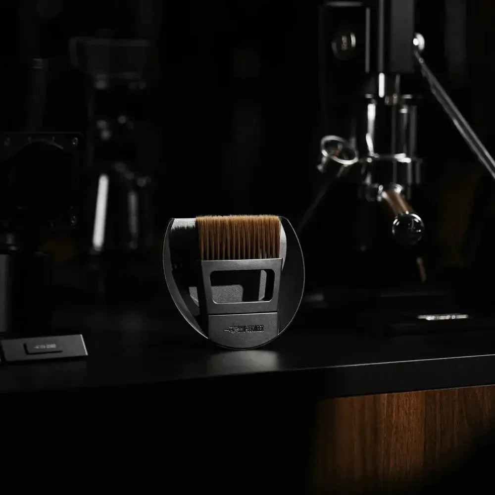 BomberCofffeeBarBrushBlack4 81364e6e 993e 4c3b be3c ade0a3b509bd