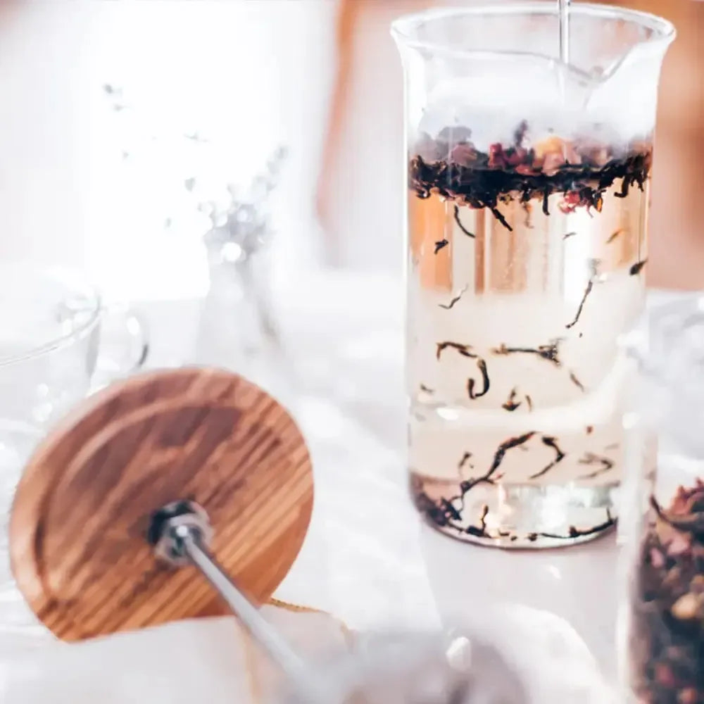 Hario Wood Tea Press 600ml 5 2993fd00 7819 48c8 9325 65fb4dda8176