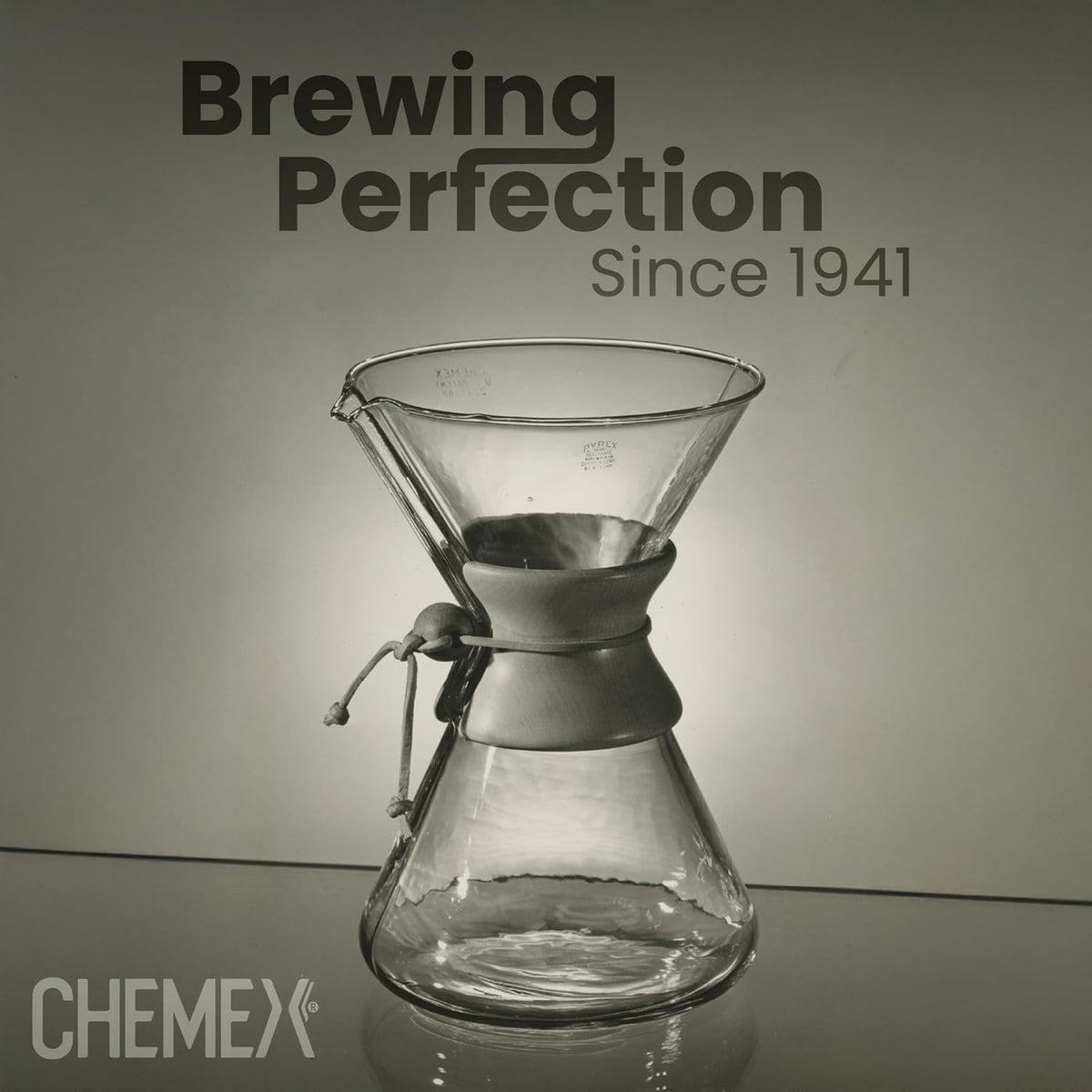 CHEMEX® 6-Cup Glass Handle Pourover Coffee Maker