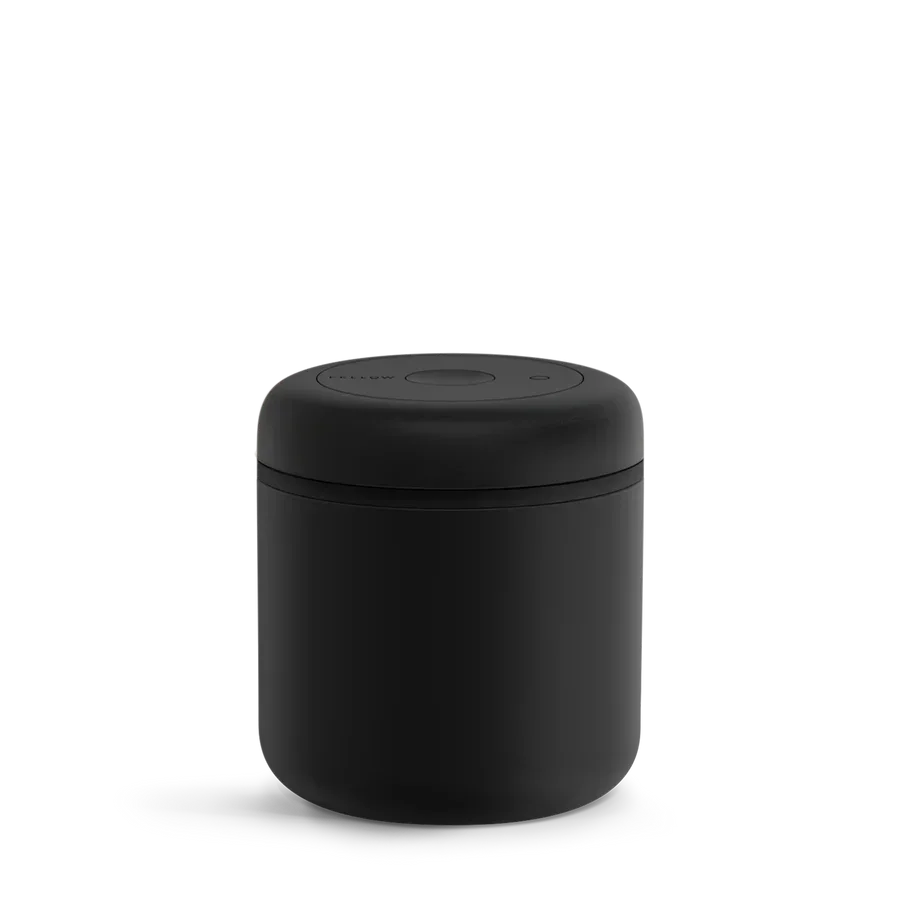 Atmos Vacuum Canister 02 matte black 0.7L 01 900x