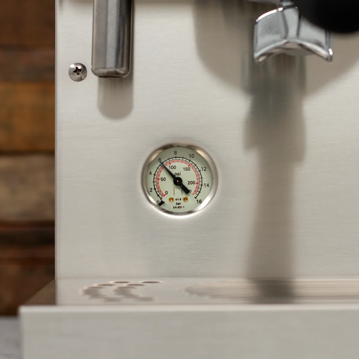 <strong data-start="117" data-end="141">Product Description:</strong><br data-start="141" data-end="144" />The Rancilio Silvia Pro X brings professional-grade espresso brewing into your home. This advanced machine features dual boiler technology for precise and independent control of coffee extraction and steam delivery. With soft infusion for enhanced flavor extraction, a powerful steam wand, and digital controls, the Silvia Pro X guarantees consistent results for every shot. Rancilio Silvia Pro X Dual Boiler Espresso Machine