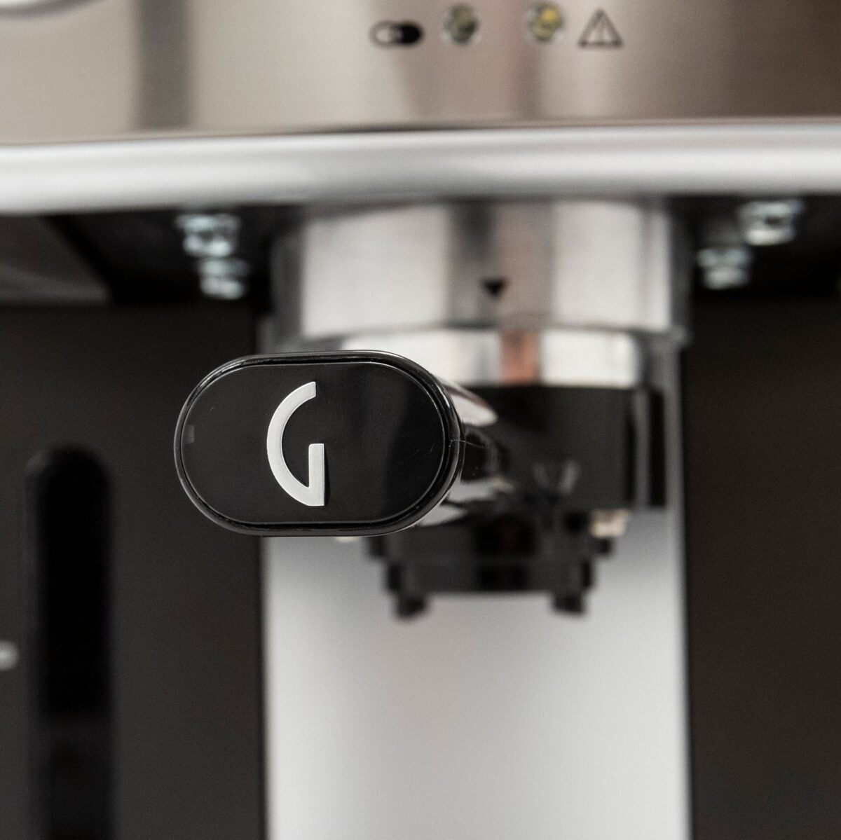 <strong>The Gaggia Carezza Deluxe</strong> combines modern technology with classic espresso-making traditions. This machine is designed for users who want a stylish and efficient way to brew their favorite coffee drinks. Gaggia Carezza Deluxe Espresso Machine